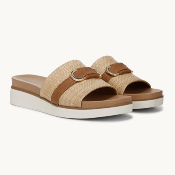 LifeStride Genevieve Flat Sandal - Picture 1 of 7